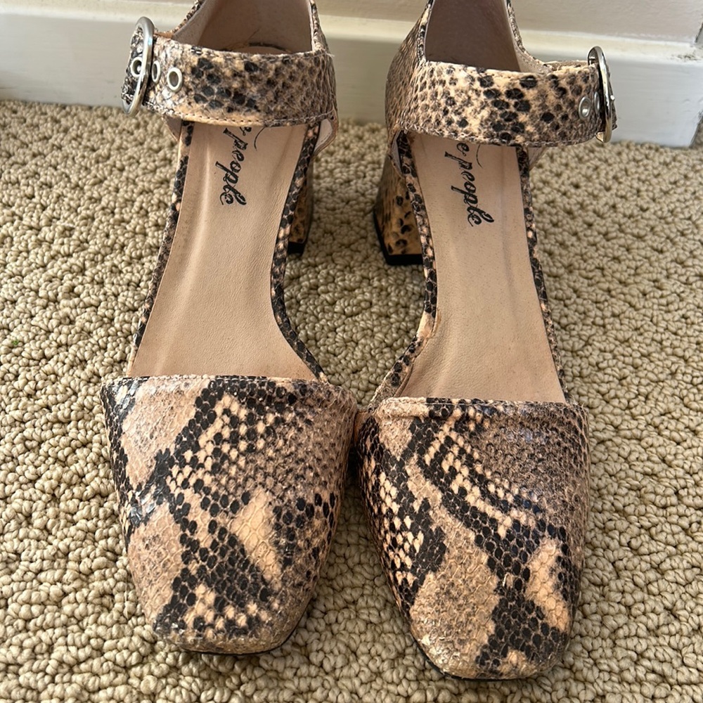Women’s FreePeople shoes